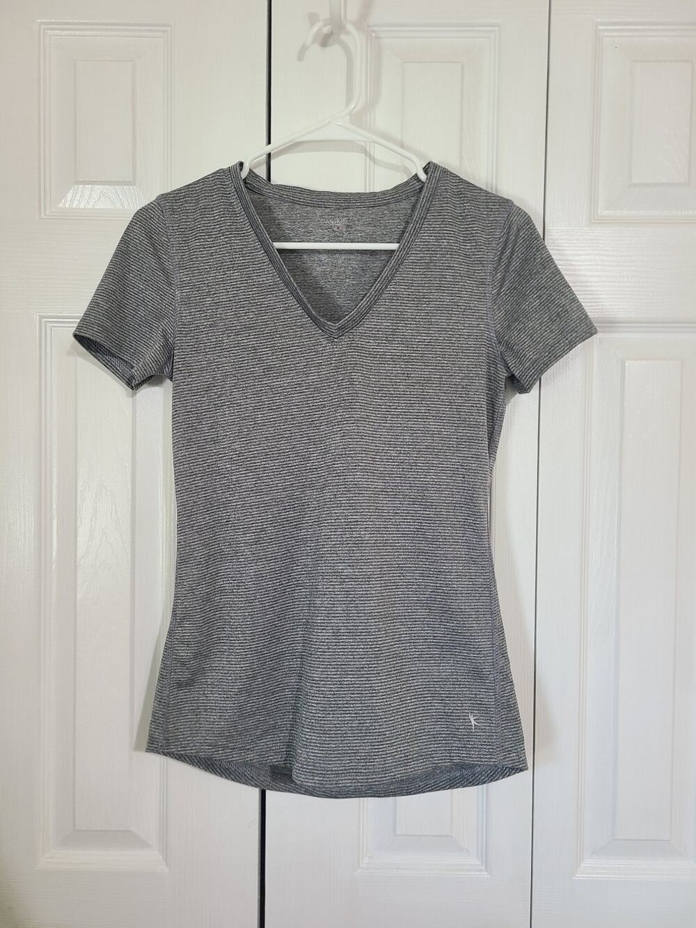 Danskin now women's xs women's grey athletic tee